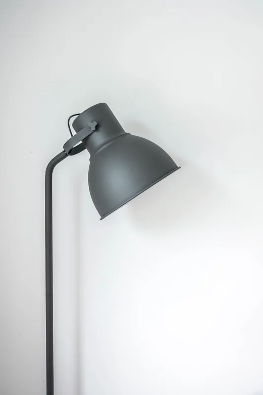 Lampu Meja LED Minimalis 3 Mode Cahaya