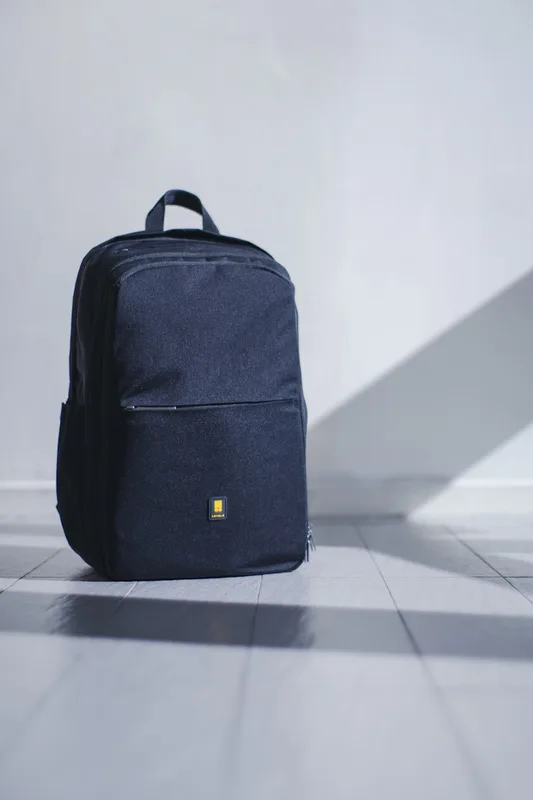 Tas Ransel Anti Air 25L dengan Port USB